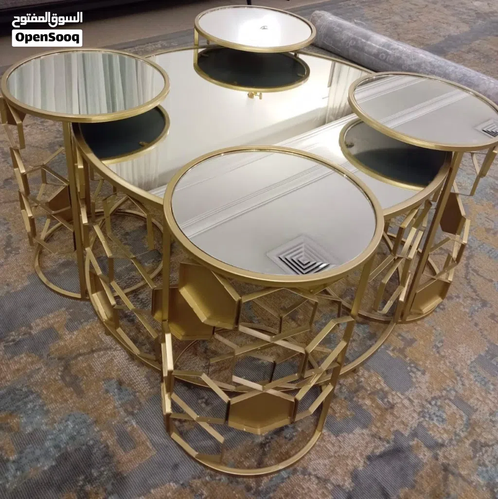 للبيع طاولات جدد