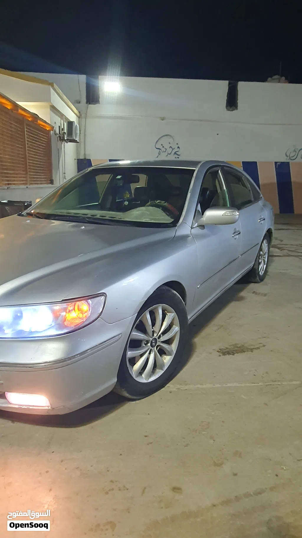 Hyundai Azera Standard