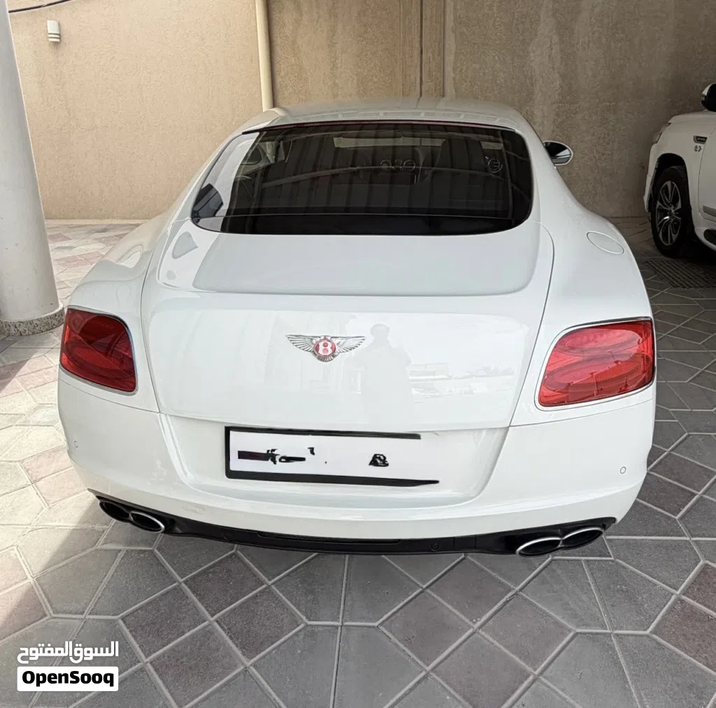 بنتلي اخرى