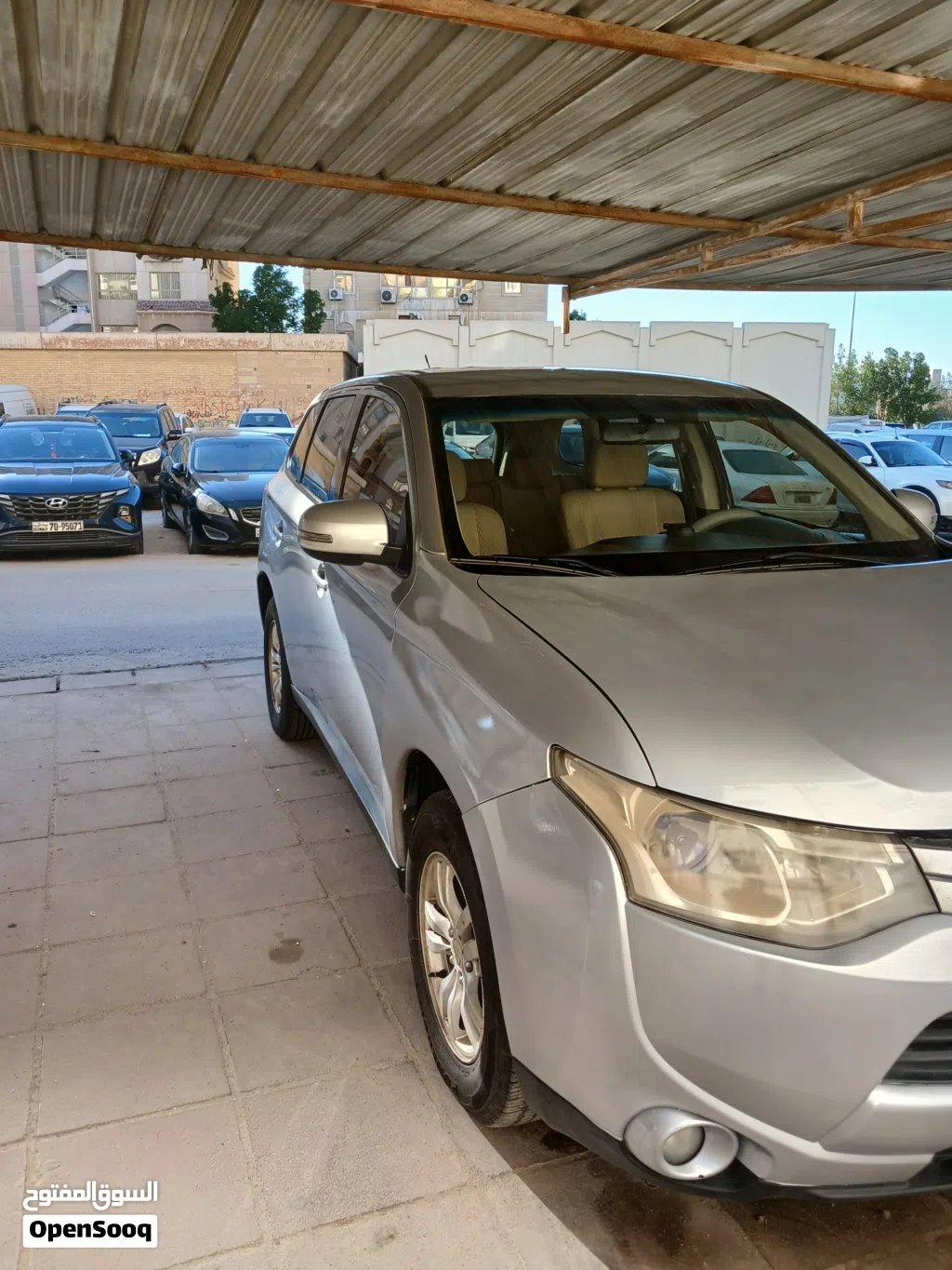 Mitsubishi Outlander Standard