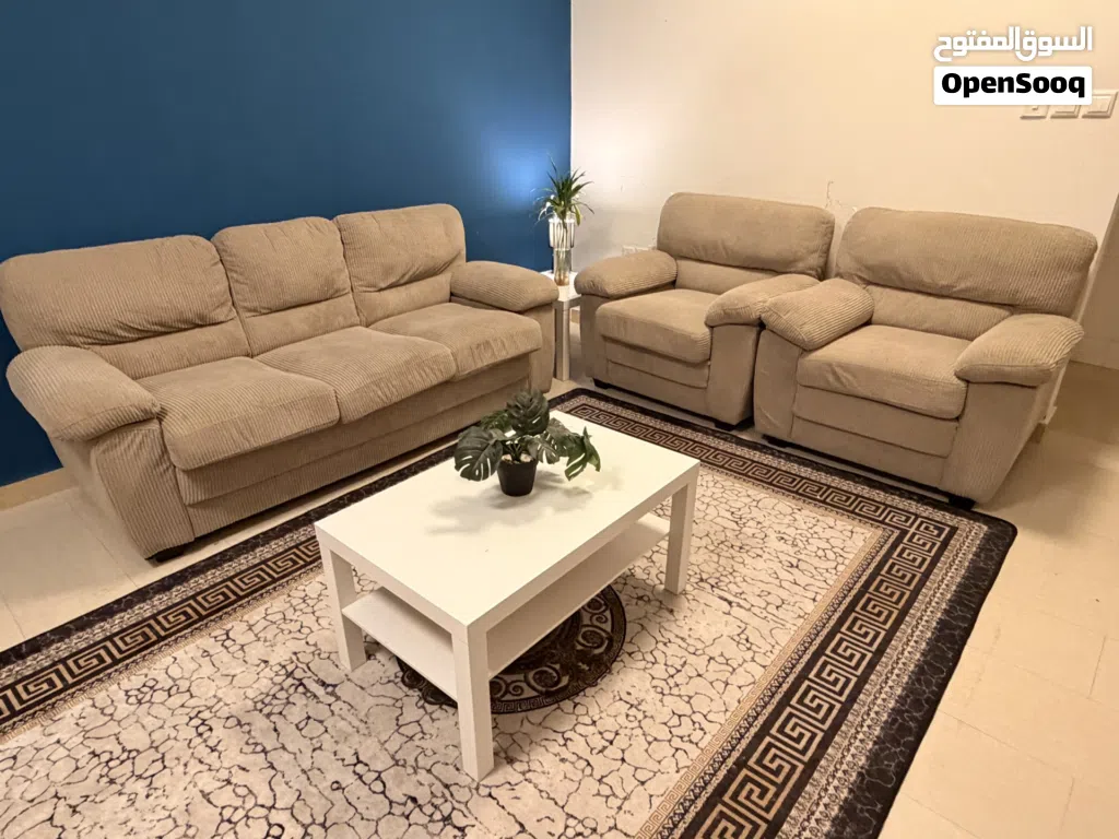طقم كنب فخم كامل مع طاولات وسجادة SOFA SET & Coffe Tables
