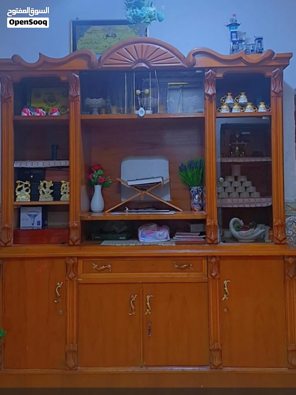 معرض خشب صاج نظيف