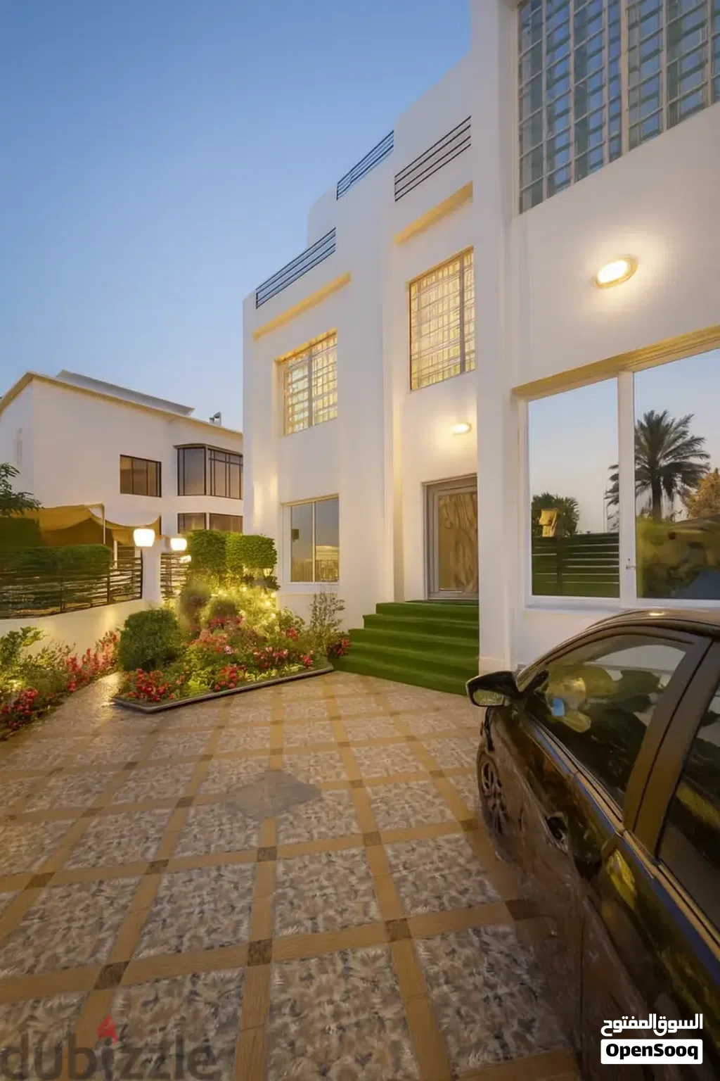 200 OMR- Spacious 2-Bedroom Penthouse Apartment with Balcony