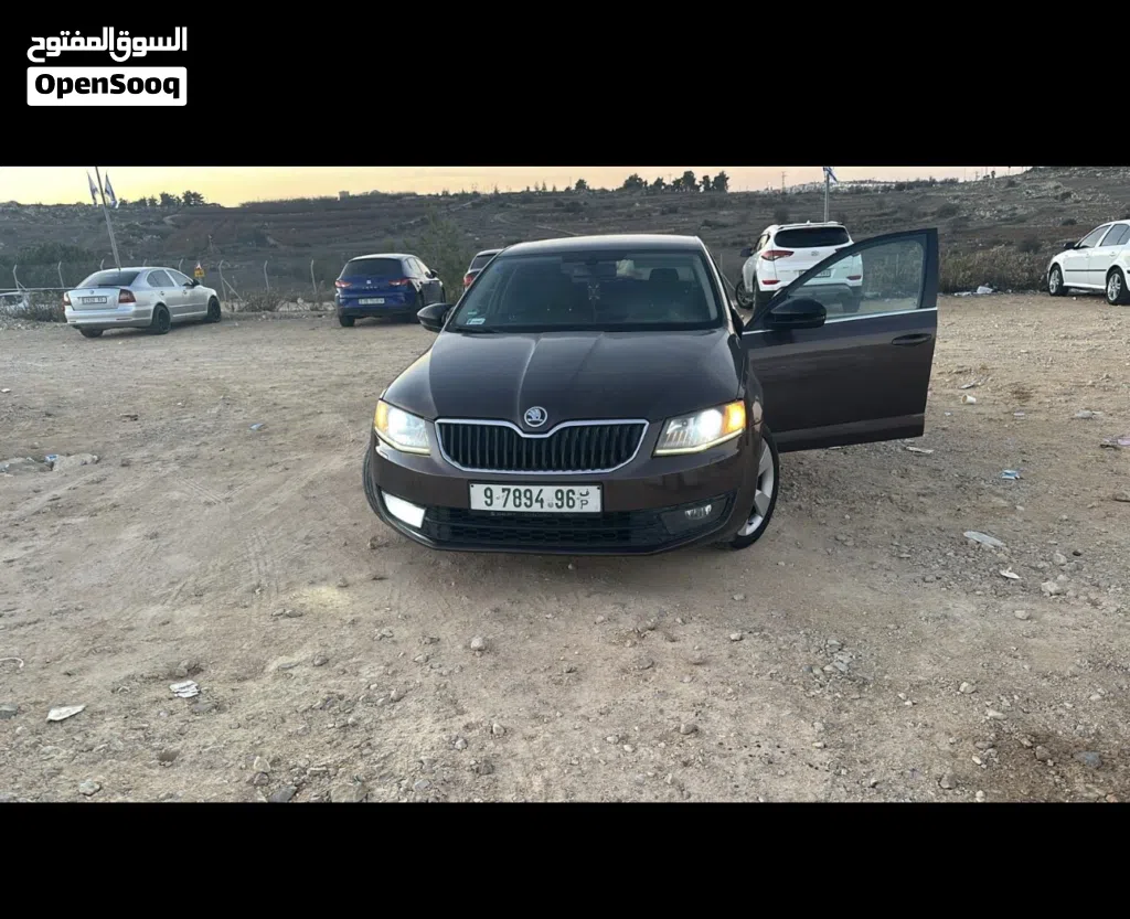 سكودا اوكتافيا Standard