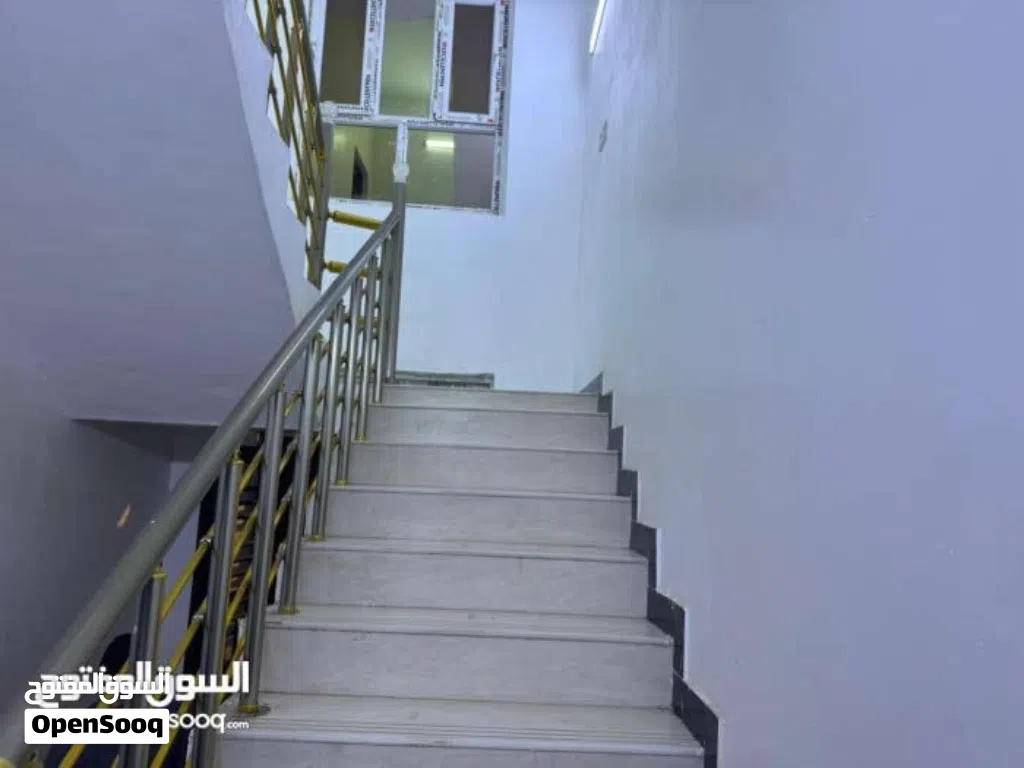 بناية ركن للبيع في الجبيلة قرب كراج الدخول