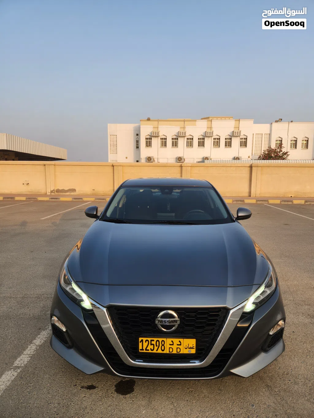 نيسان التيما SV