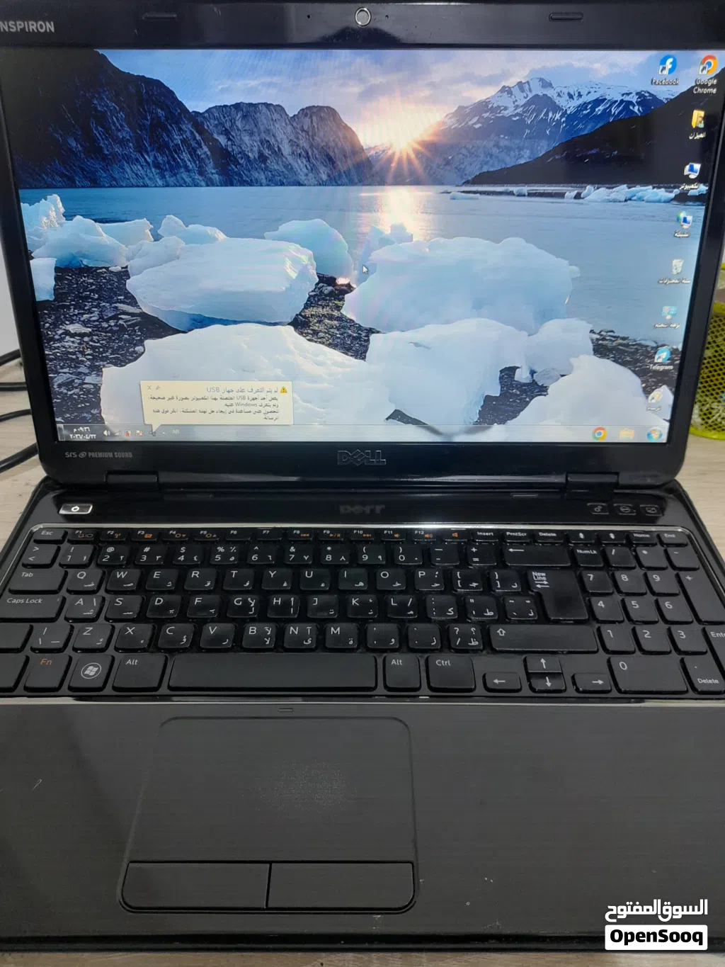 لابتوب DELL للبيع السعر 100 وبيها مجال بسيط الشراي يراسلني ويتدلل