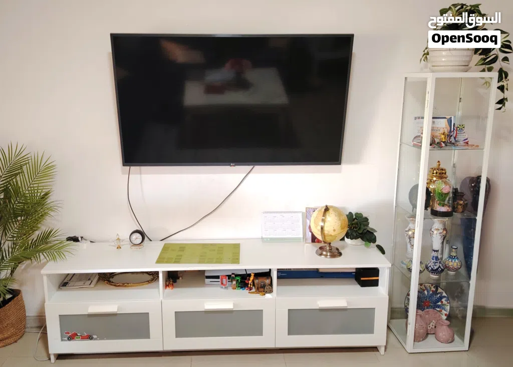 Graceful TV stand + Elegenat Glass Cabinet for Sale