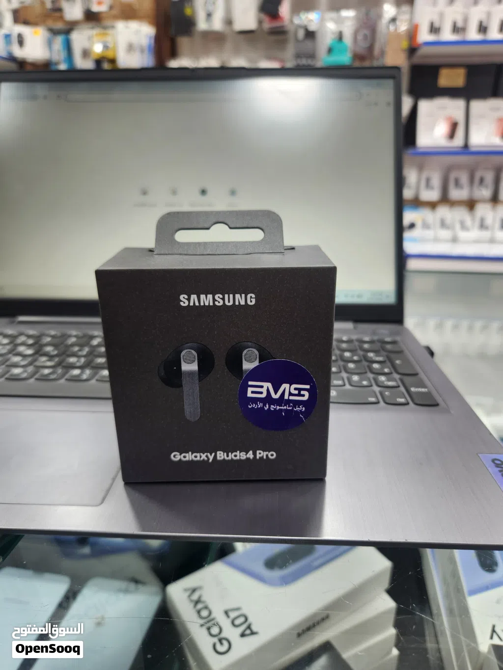 Samsung Buds 4 pro جديد بسعر مميز