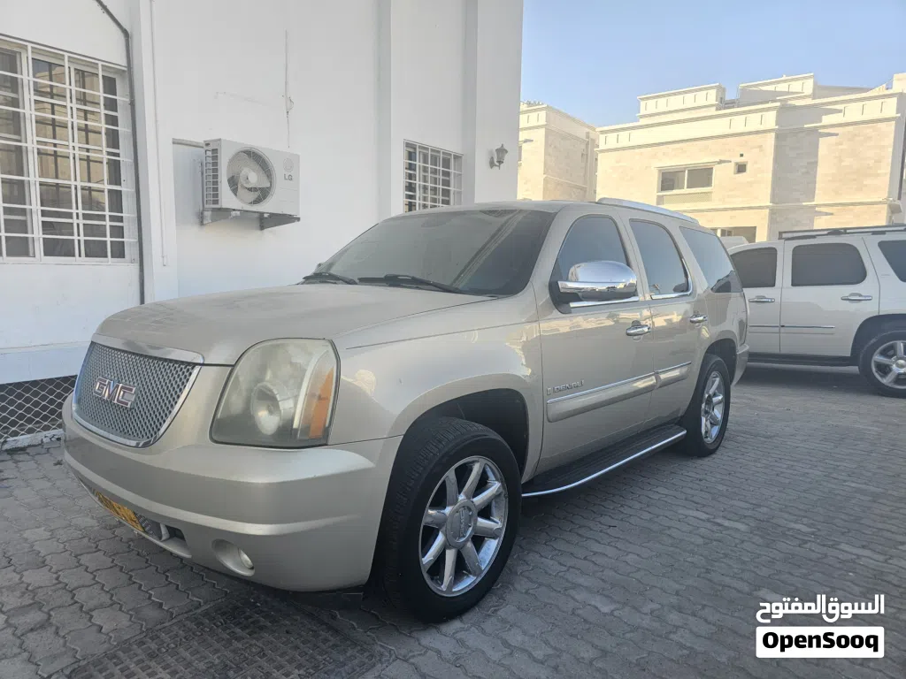GMC Yukon Denali