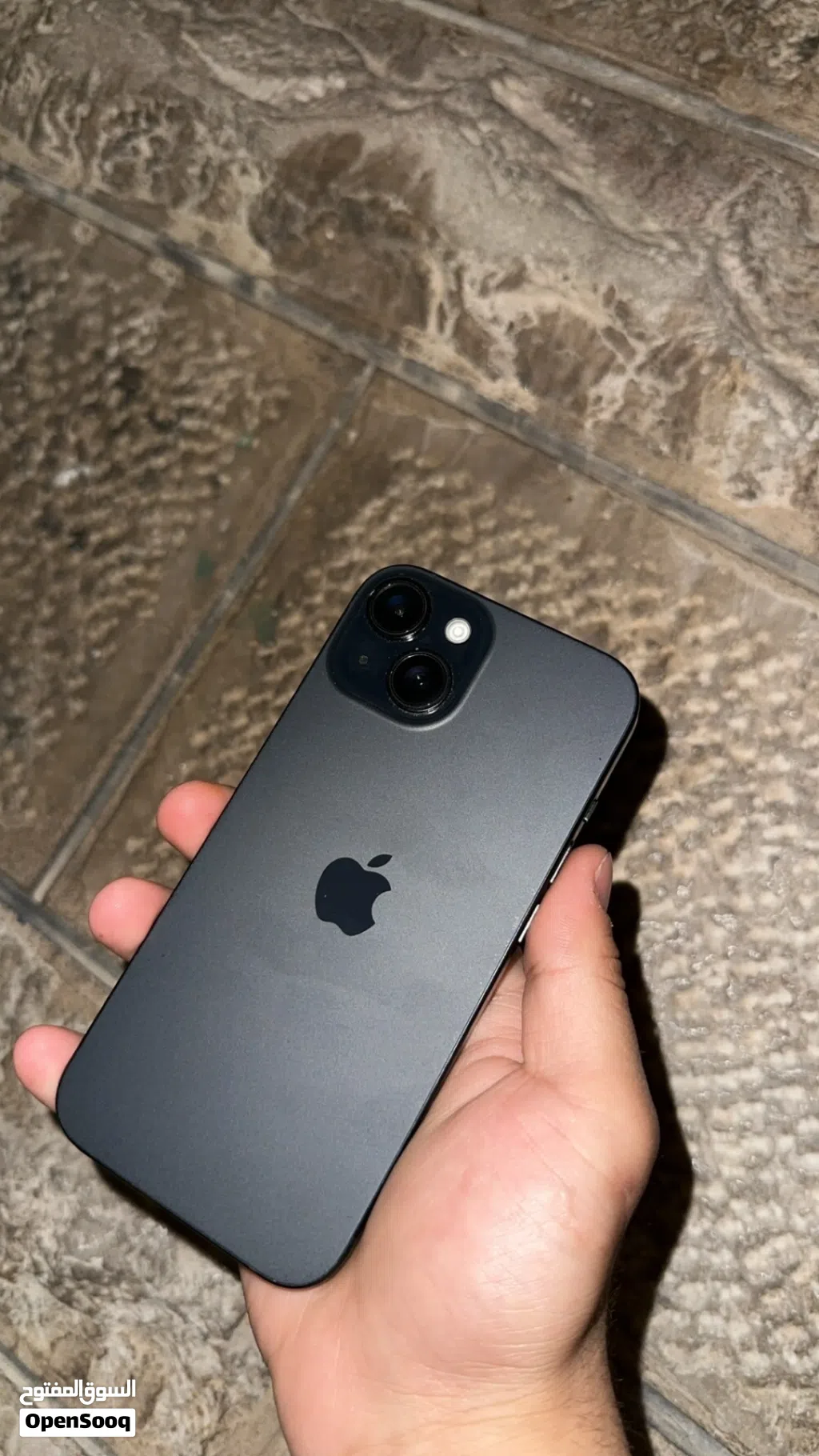 آيفون 15ل للبيع