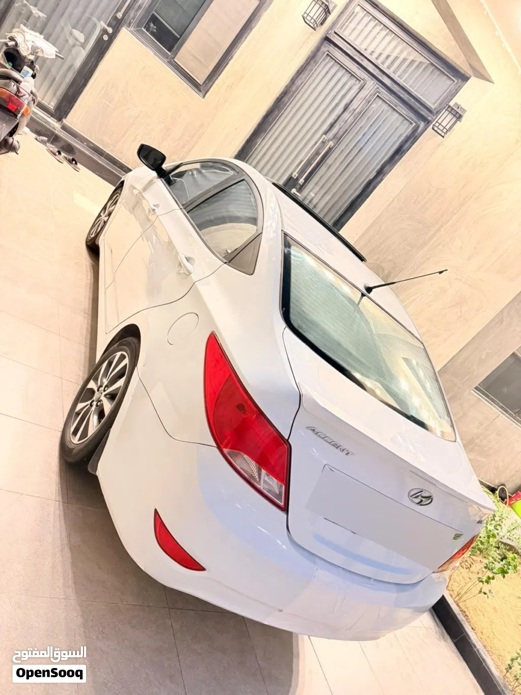 Hyundai Accent SE