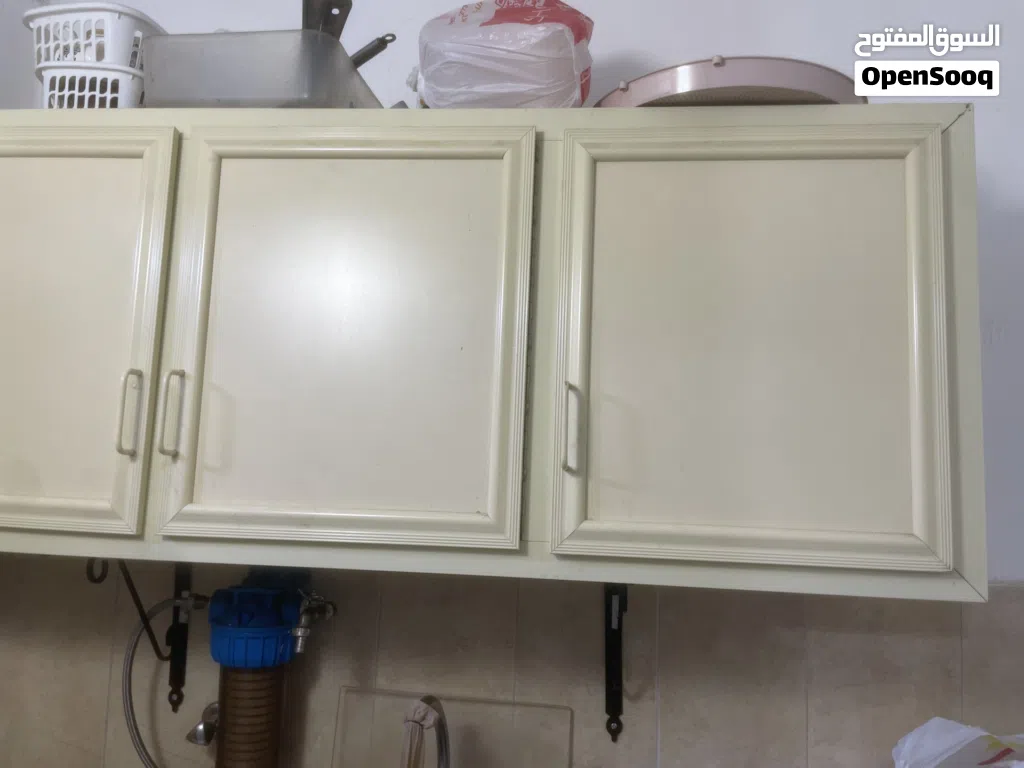 three pieces of cupboard top and three pieces without sink