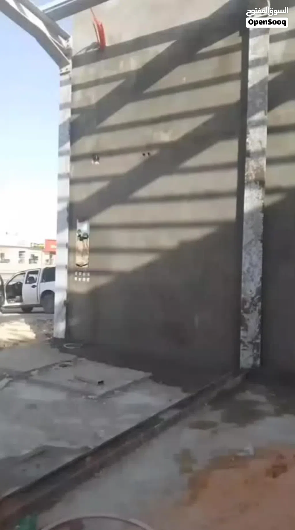 مليس بالرياض خبره في مجال التليس أكثر من 20عام