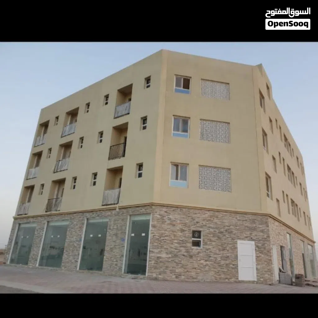 الإيجار ستوديو نظيف وفي وسط جميع الخدمات في المعبيلة 8 Studio for rent at Al Mubila 8 good place