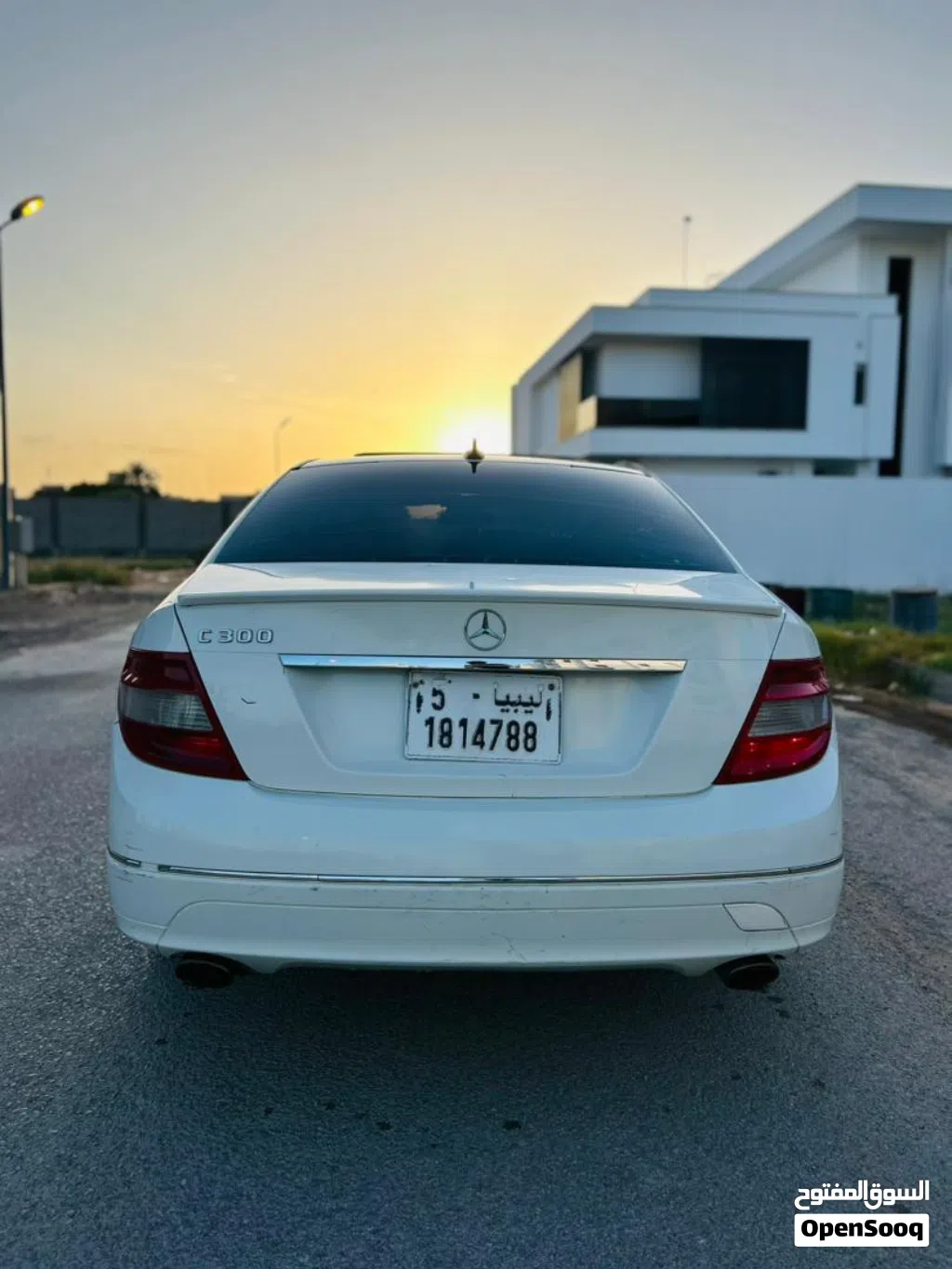 مرسيدس بنز الفئة-C C 300