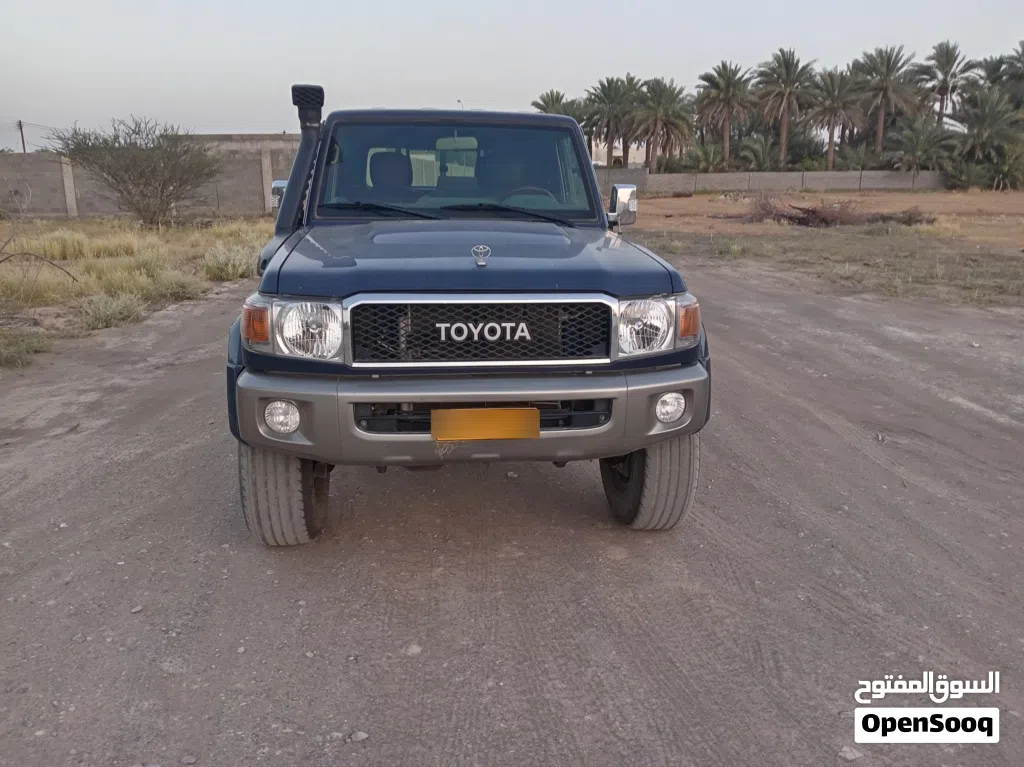 Toyota Land Cruiser Pickup - Shas