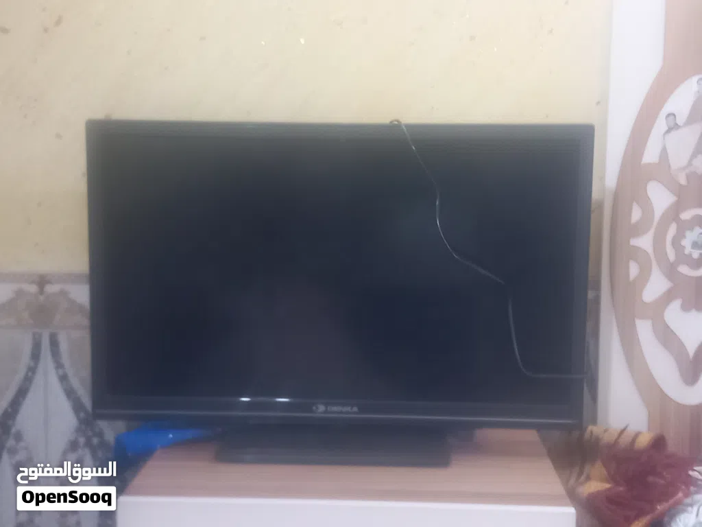 شاشه ماركه Denka للبيع نظيفه
