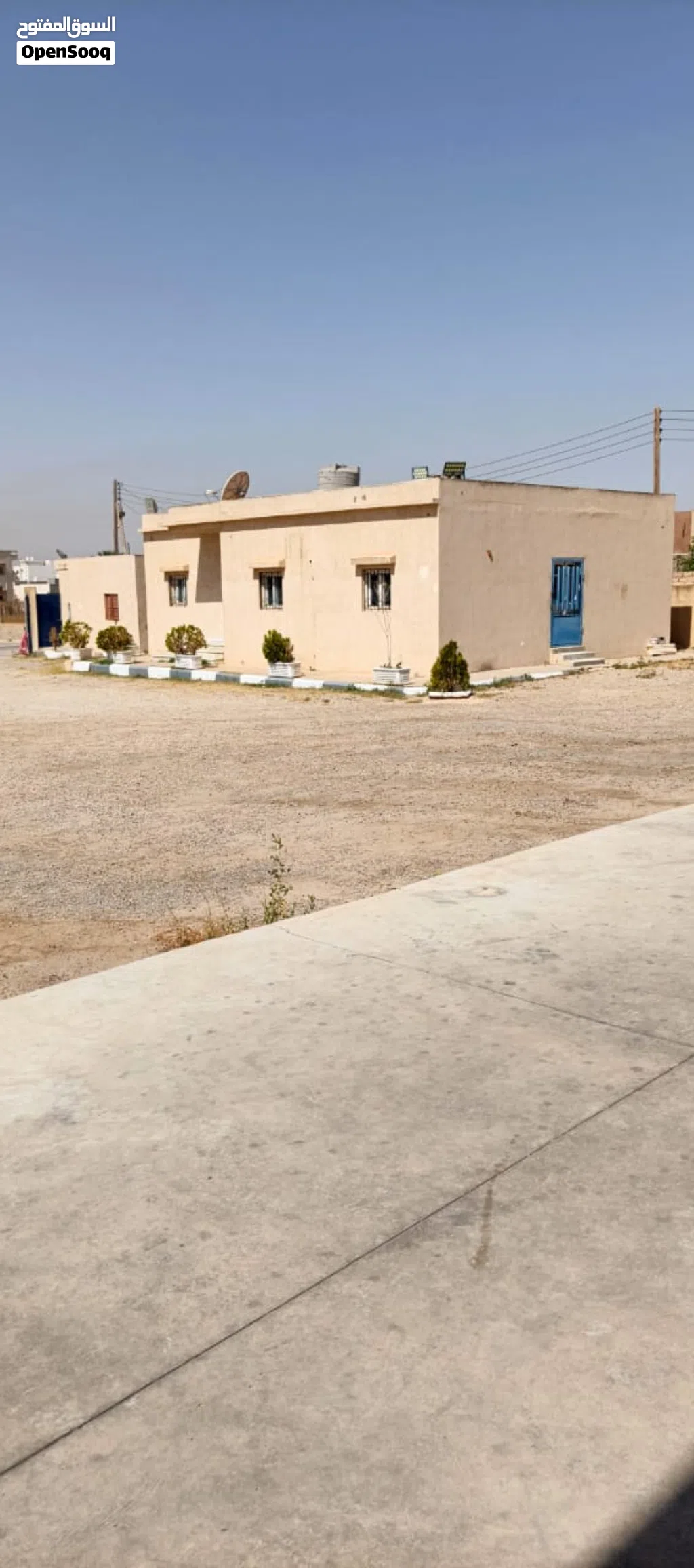 موقع هنقر للايجار سقف سندوتش صناعي مراكز صيانة في طريق المطار شارع سيدي سليم