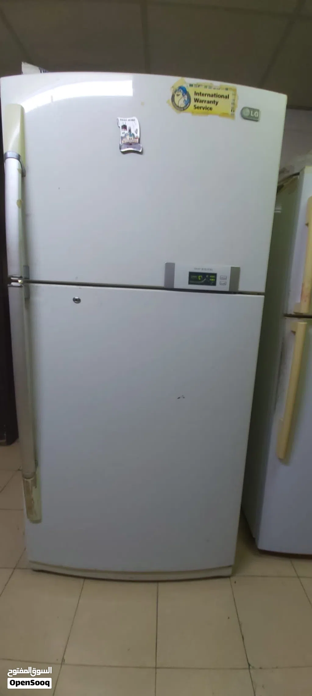 Large fridge 570 litres