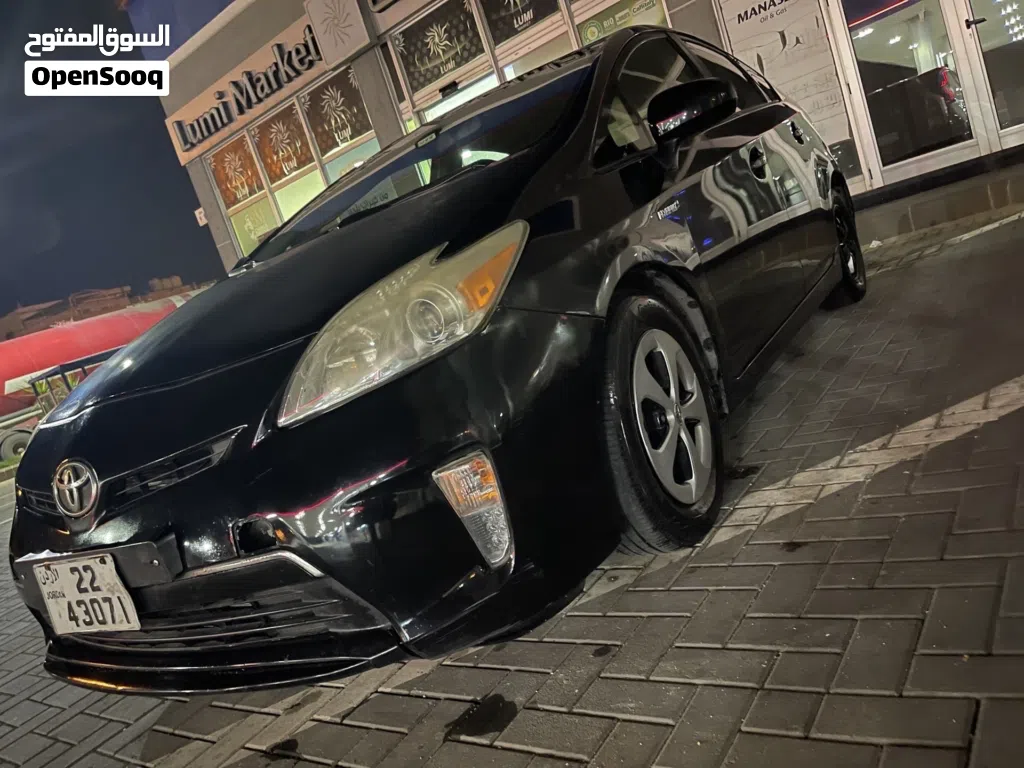 تويوتا بريوس Prius