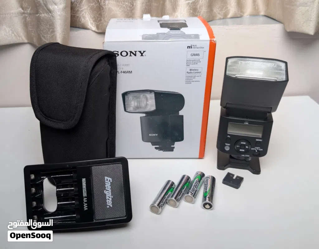 Sony HVL-F46RM Flash & Power Kit Sony HVL-F46RM Flash: With box. Power: Charger and 4 rech