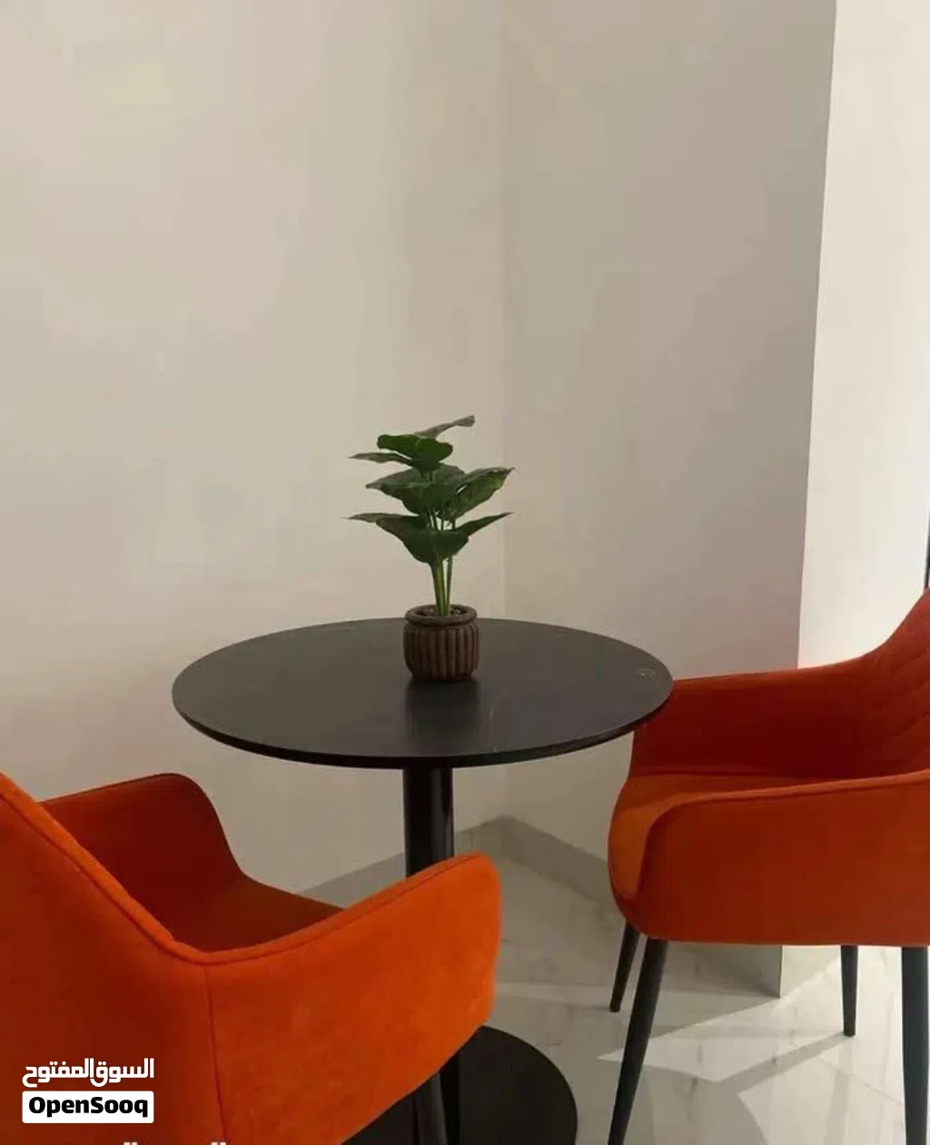 للبيع اثاث صالة كامل مع غرفة نوم + سرير اطفال+ براد ماي