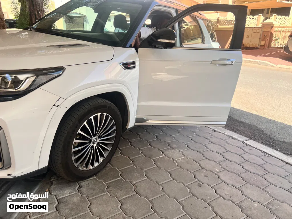 Changan CS95 Platinum