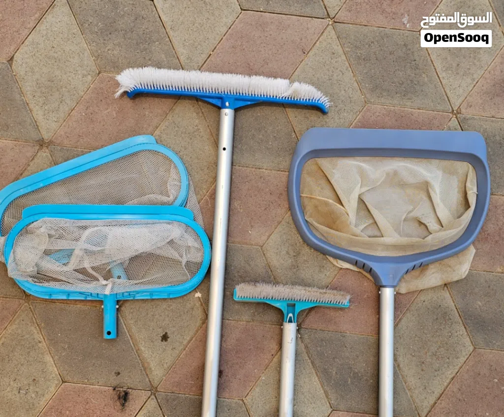 Pool brush and skimmer net