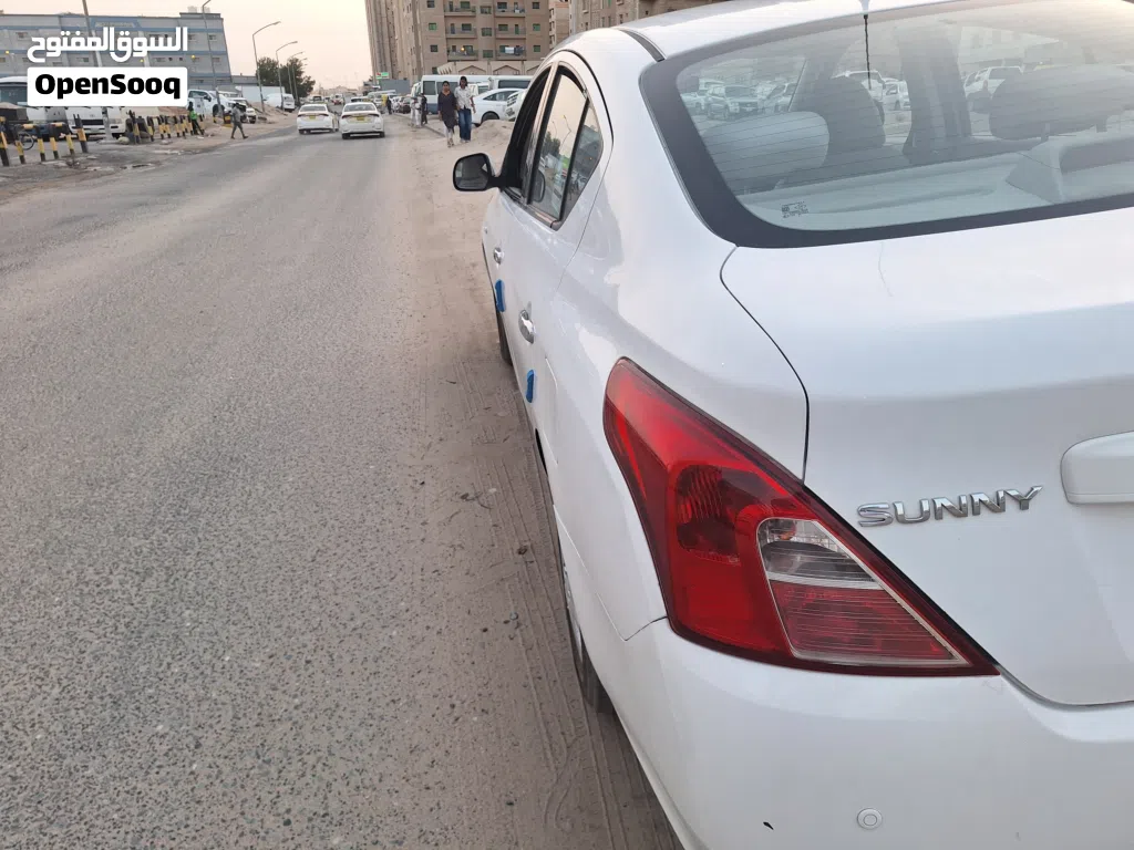 نيسان صني S