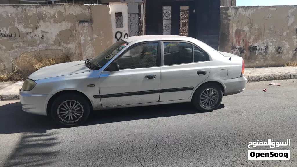 Hyundai Accent Standard