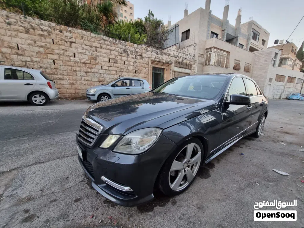 مرسيدس بنز الفئة-E E 200