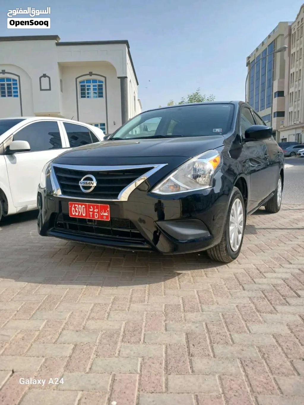 Nissan Versa Standard