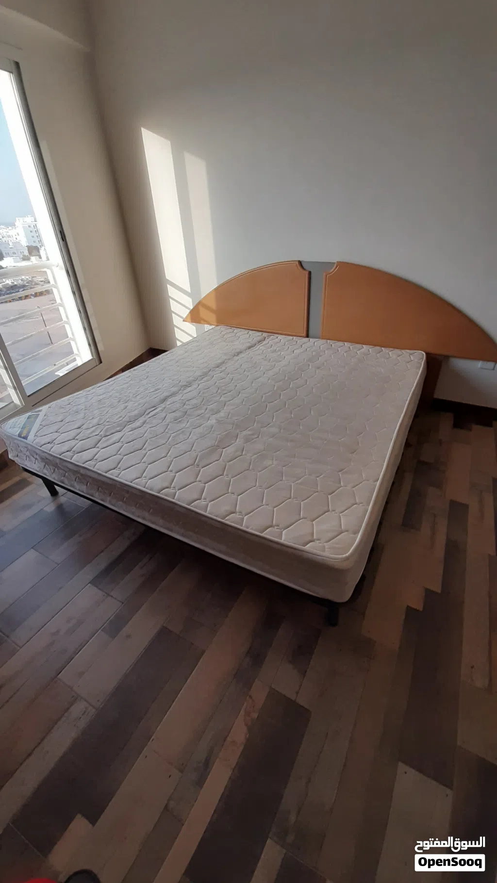 King size bed with mattress
