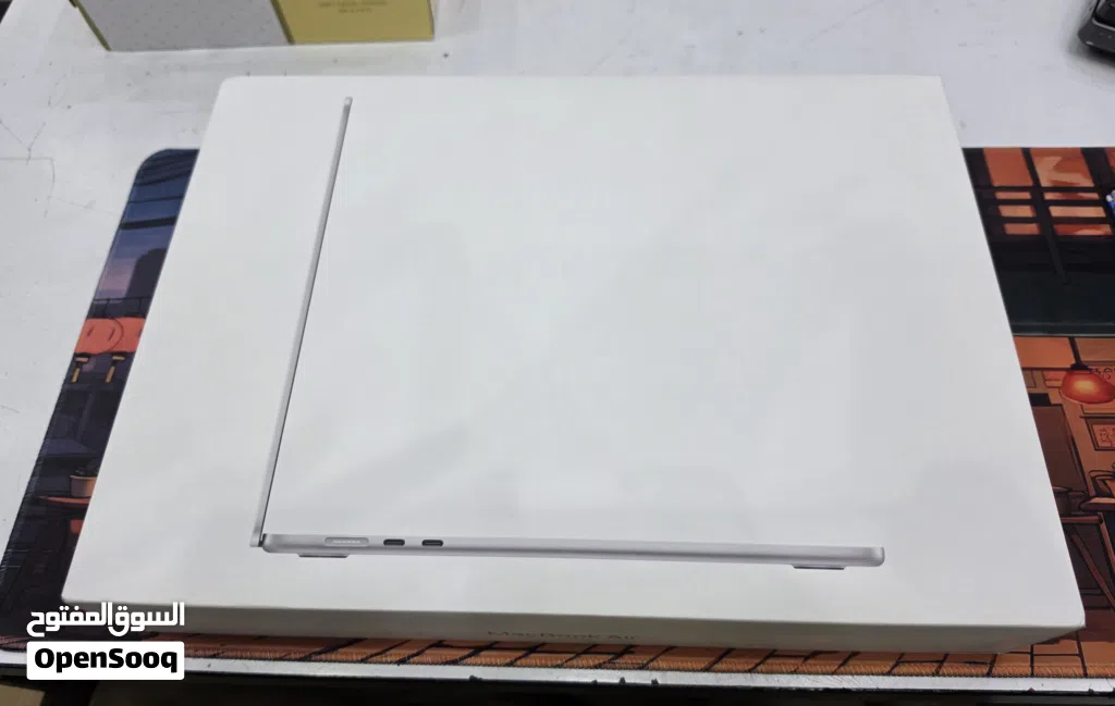 Macbook Air M5 15.3inch Ram16gb ssd 1tb silver color brand new for sale