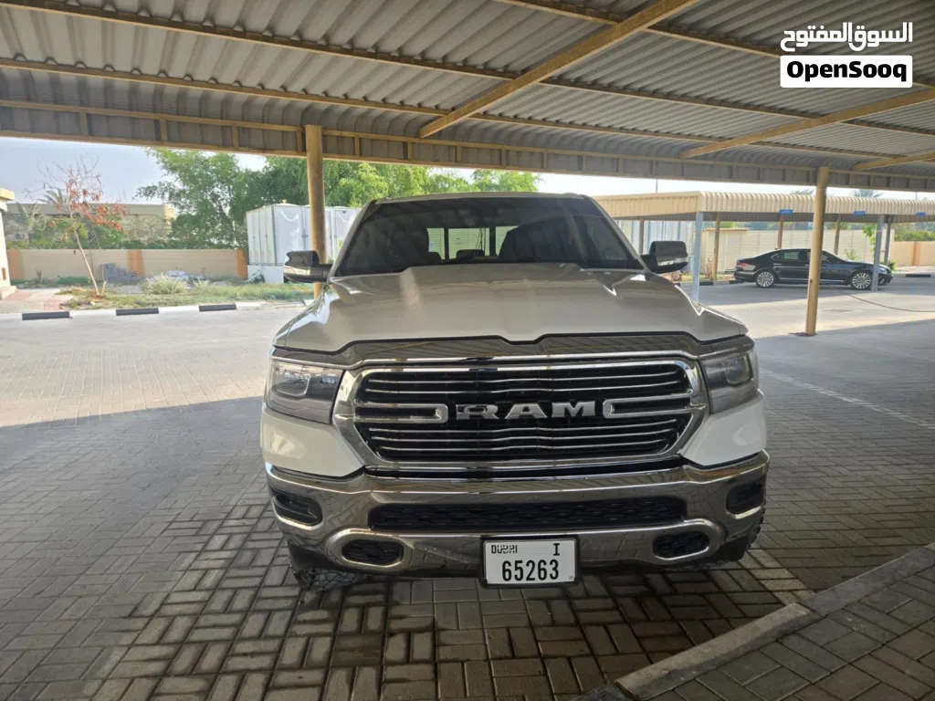 دودج رام Laramie