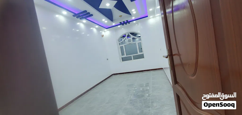 شقه للايجار اوال ساكن