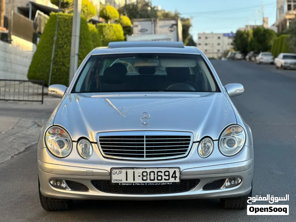 مرسيدس بنز الفئة-E E 200