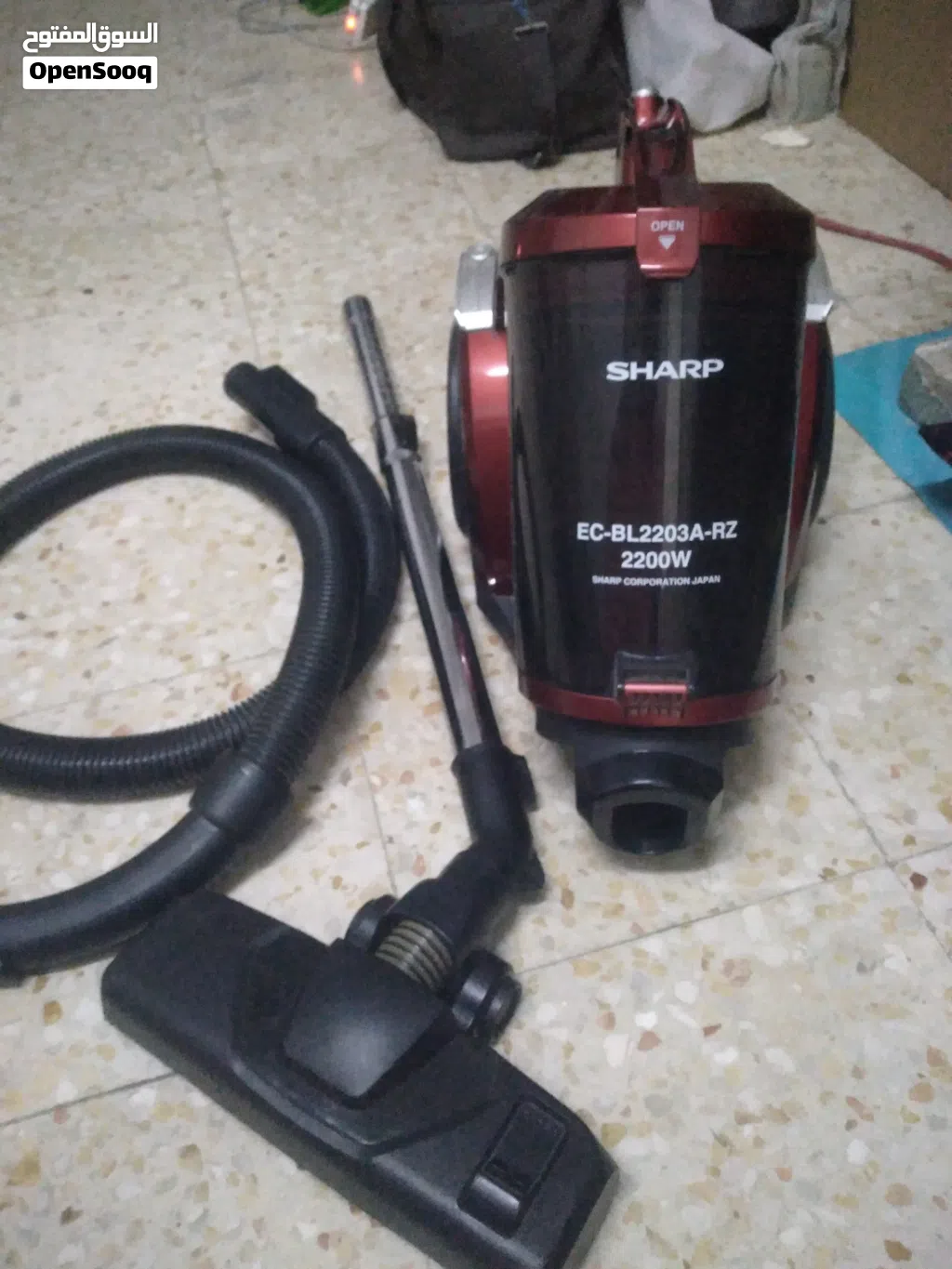 sharp vaccum cleaner