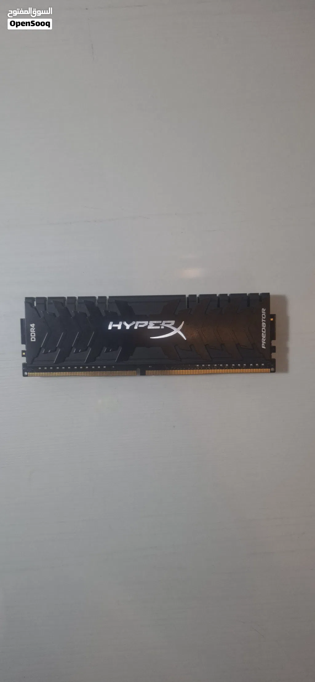 للبيع قطعة رام HyperX Fury DDR4 مميزة وغنية عن التعريف، بحجم 8 جيجا وبتردد 2400 ميجاهرتز. القطعة أصل