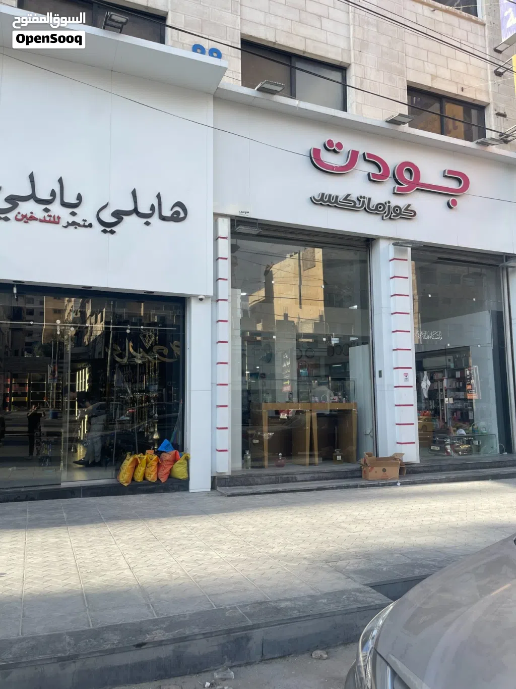 مكاتب مساحات مختلفة للايجارفي الزرقاء الجديدة، شارع 36، تشطيبات مميزة و حديثة