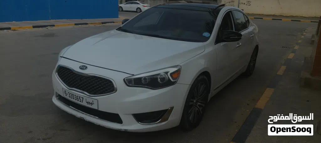 كيا كادينزا Limited