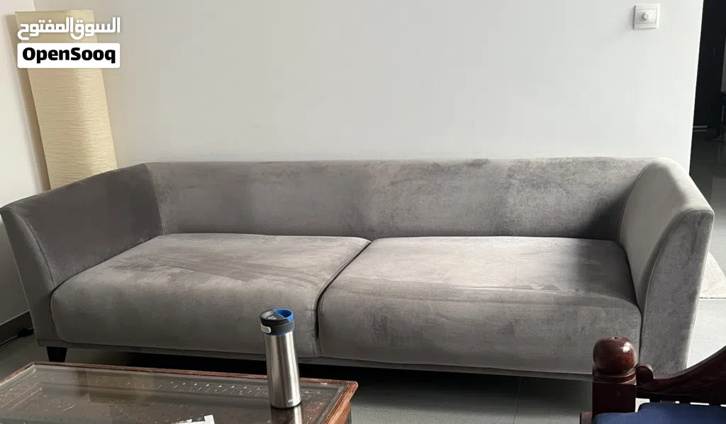 Soft grey velvet 3.5 seater sofa in excellent condition.