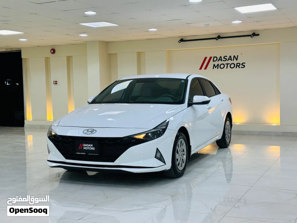 Hyundai Elantra Standard