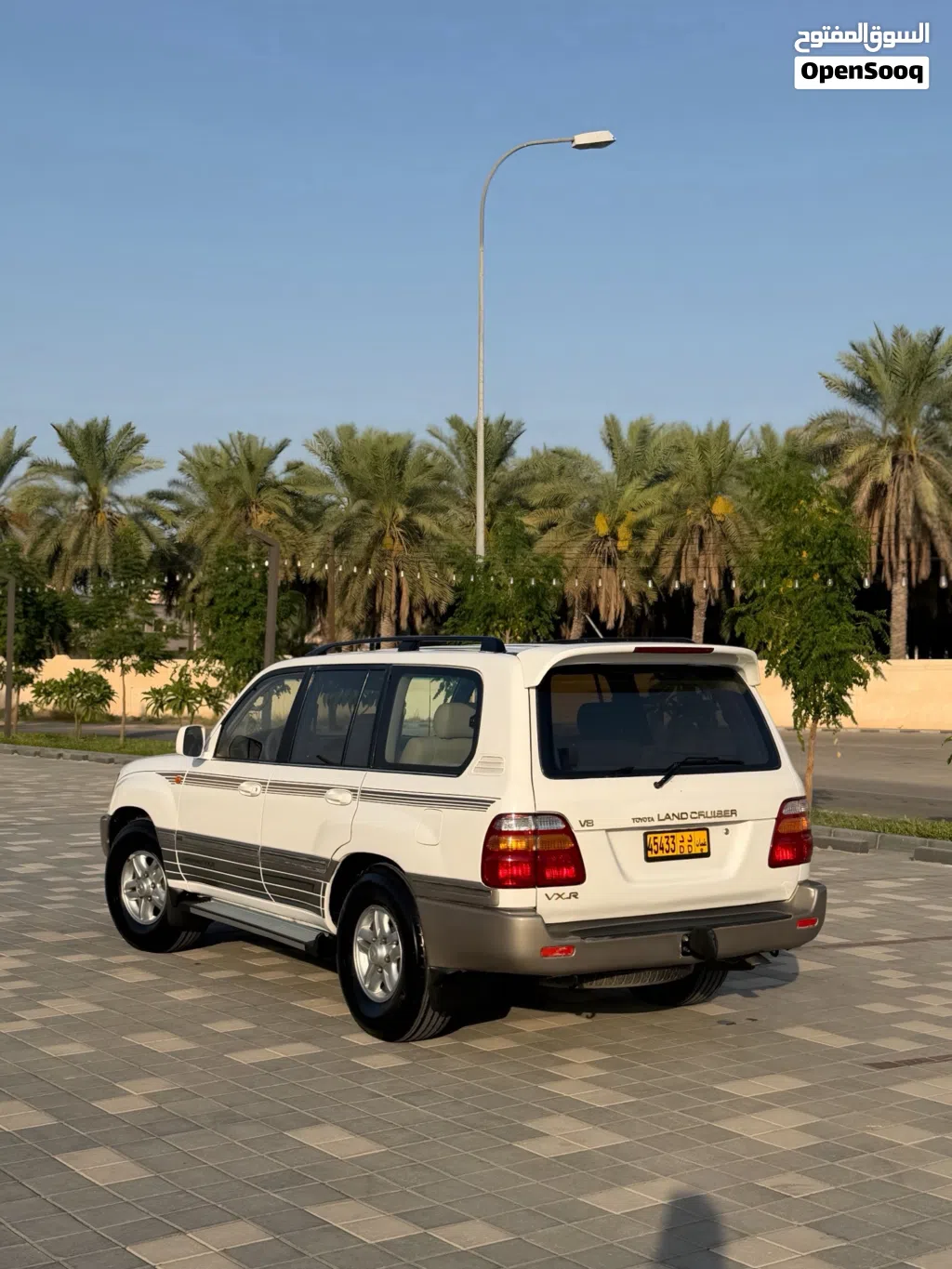 تويوتا لاند كروزر VXR
