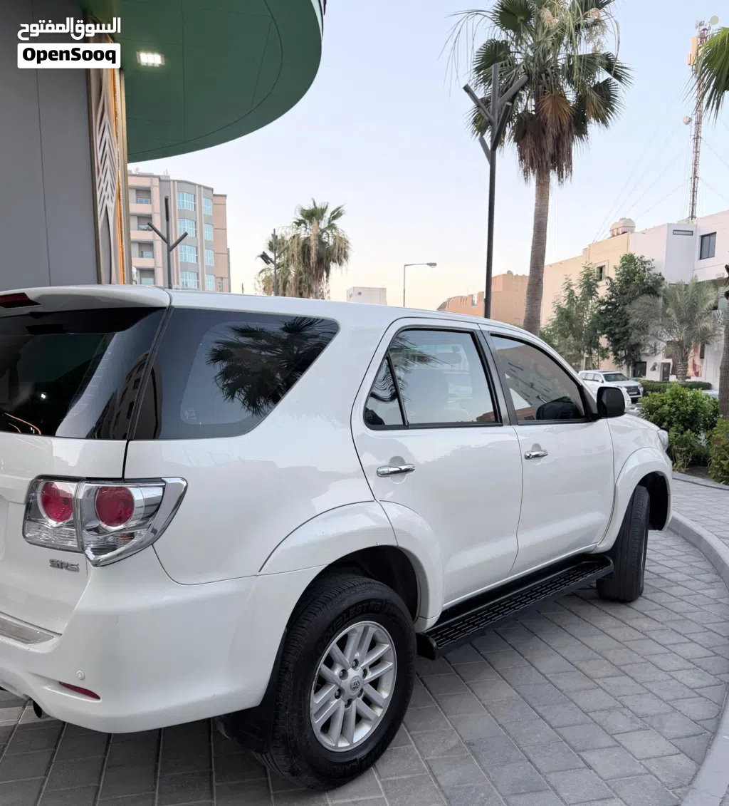 Toyota Fortuner SR5