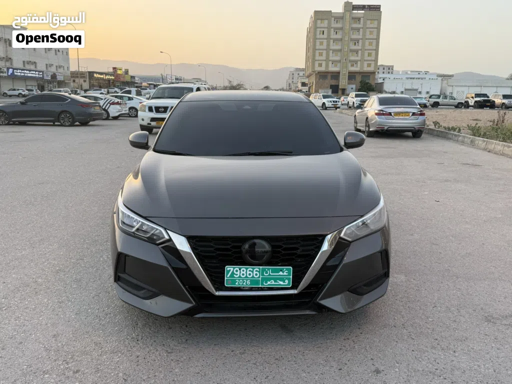 نيسان سنترا SV