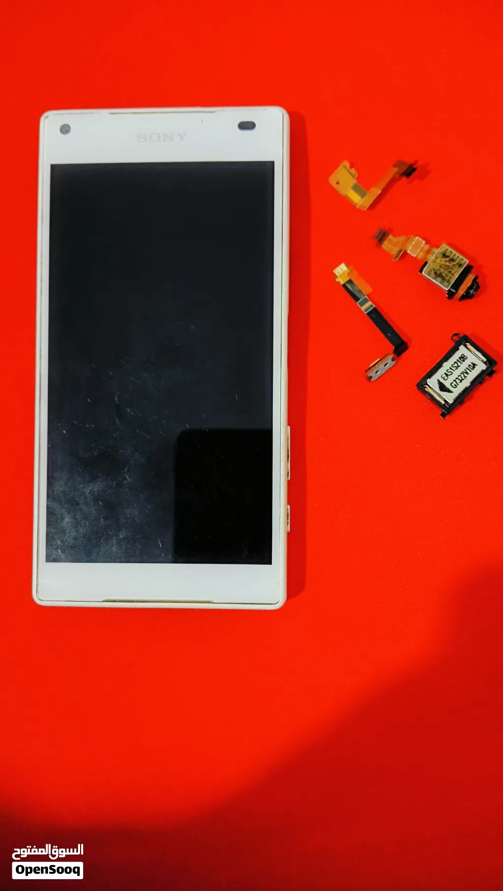 شاشة سوني z5 mini (الحجم الصغير)