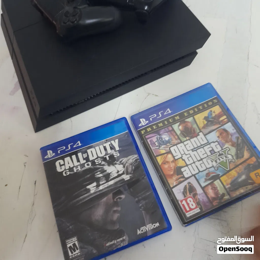 ps4 with 2 games it's in brand new condition. and with steering wheel