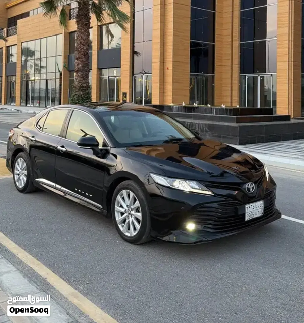 تويوتا كامري GLE
